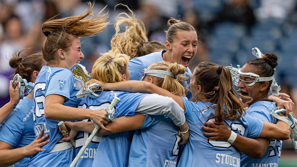 Carolina women's lacrosse players celebrate national title together