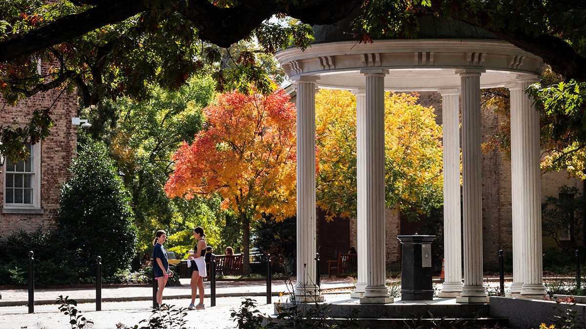 A photo of the Old Well found on U.N.C. campus.
